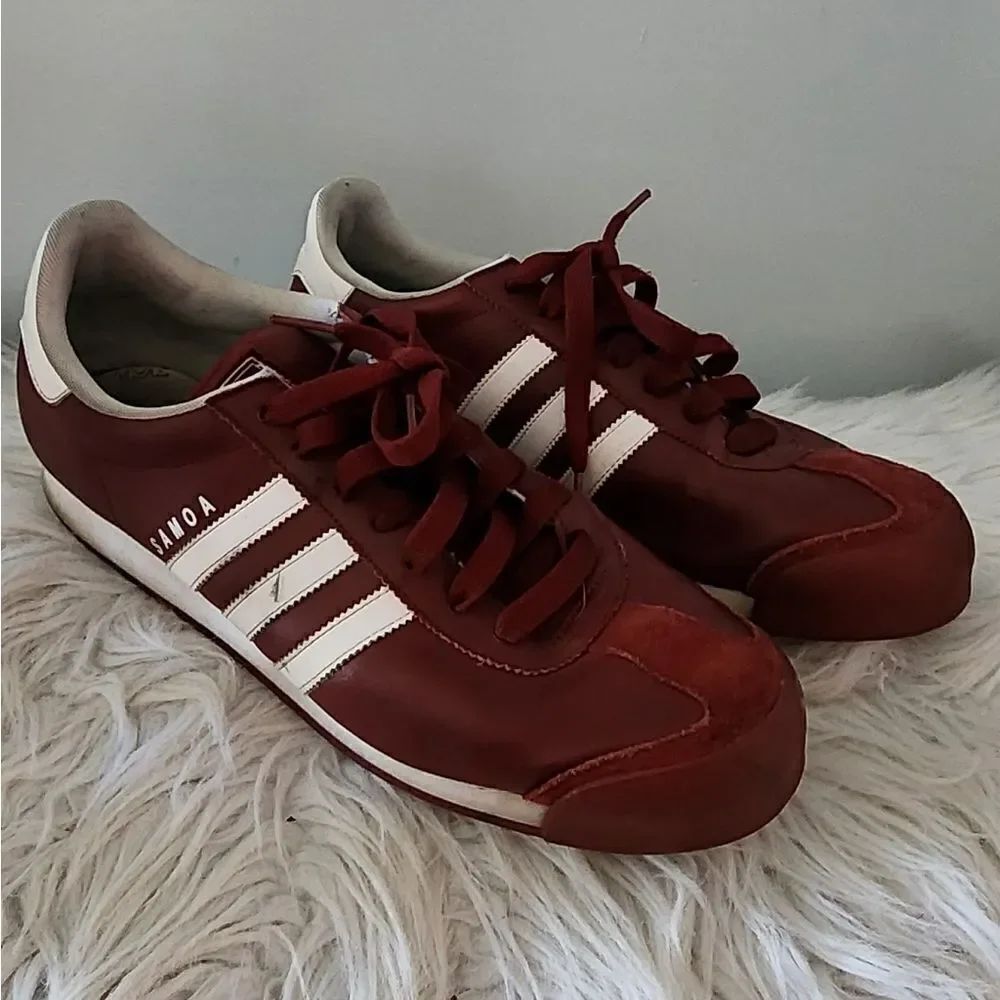 Adidas Samoa athletic shoes burgundy men's size 12
